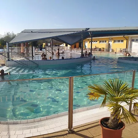 בית נופש Losonci *