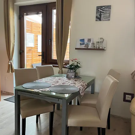 Holiday home Apartmanovy Dom Losonci Nesvady