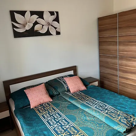 Apartmanovy Dom Losonci * Nesvady